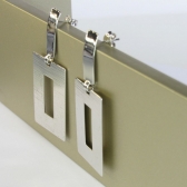 Brinco com Fio Retangular Banhado em Ródio Branco - Branco