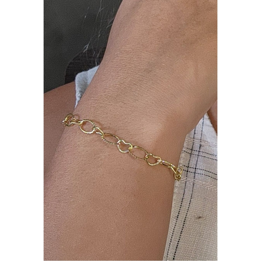 Pulseira Com Elos Ovais Intercalados Com Elos de Corações Banhado em Ouro 18k - Dourado