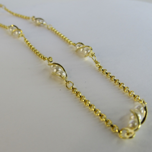 Colar com Corrente de Mini Pérolas Banhado em Ouro 18k - Dourado