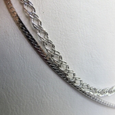 Colar Duplo com Correntes Grossas Banhado em Ródio Branco - Prateado