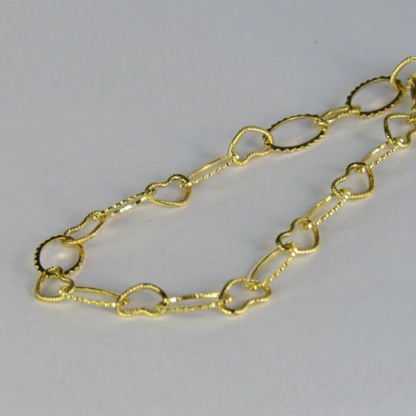 Pulseira Com Elos Ovais Intercalados Com Elos de Corações Banhado em Ouro 18k - Dourado