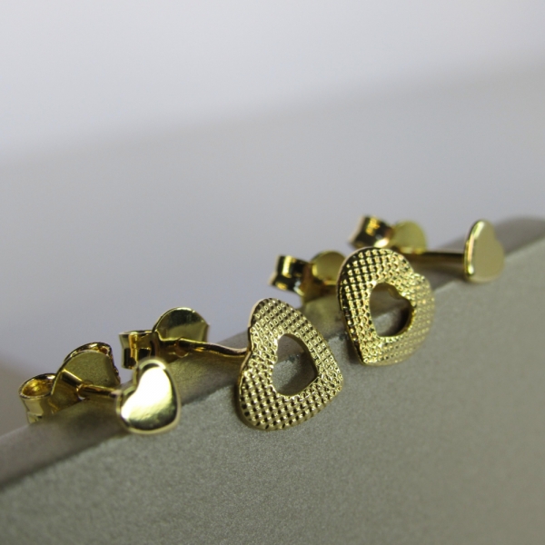 Duo Coração Pequeno e Coração Vazado Trabalhado Banhado em Ouro 18k - Dourado