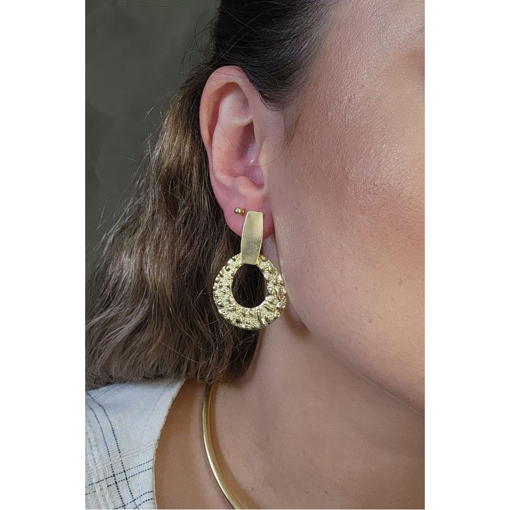 Brinco Circulo Trabalhado Banhado em Ouro 18k - Dourado