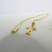 Colar com Pingente de Cruz e Face de Jesus Banhado em Ouro 18k - Dourado