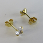 Brinco Pequeno Ponto de Luz Banhado em Ouro 18k - Dourado