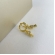 Brinco Argolinha com Chave Banhado em Ouro 18k - Dourado