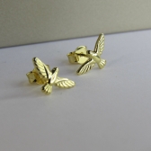 Brinco Pequeno de Espirito Santo Banhado em Ouro 18k - Dourado