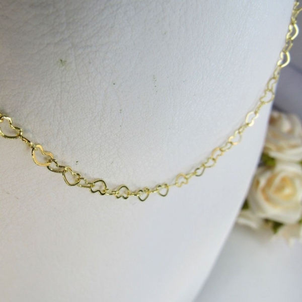 Choker com Coração Vazado Pequeno Interligado Banhado em Ouro 18k - Dourado