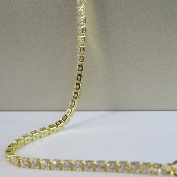 Pulseira Em Corrente De Zircônias Banhado em Ouro 18k - Dourado