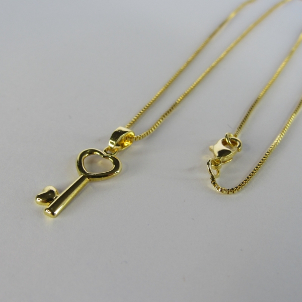 Colar Pingente de Chave Banhado em Ouro 18k - Dourado