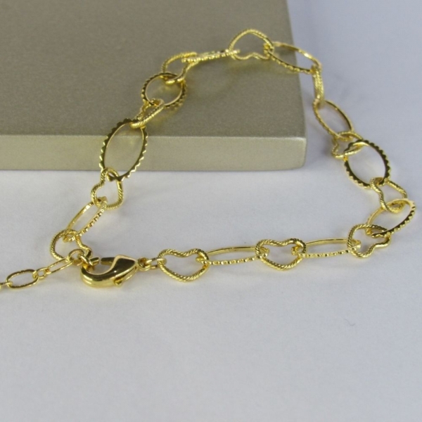 Pulseira Com Elos Ovais Intercalados Com Elos de Corações Banhado em Ouro 18k - Dourado