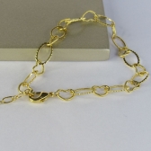Pulseira Com Elos Ovais Intercalados Com Elos de Corações Banhado em Ouro 18k - Dourado